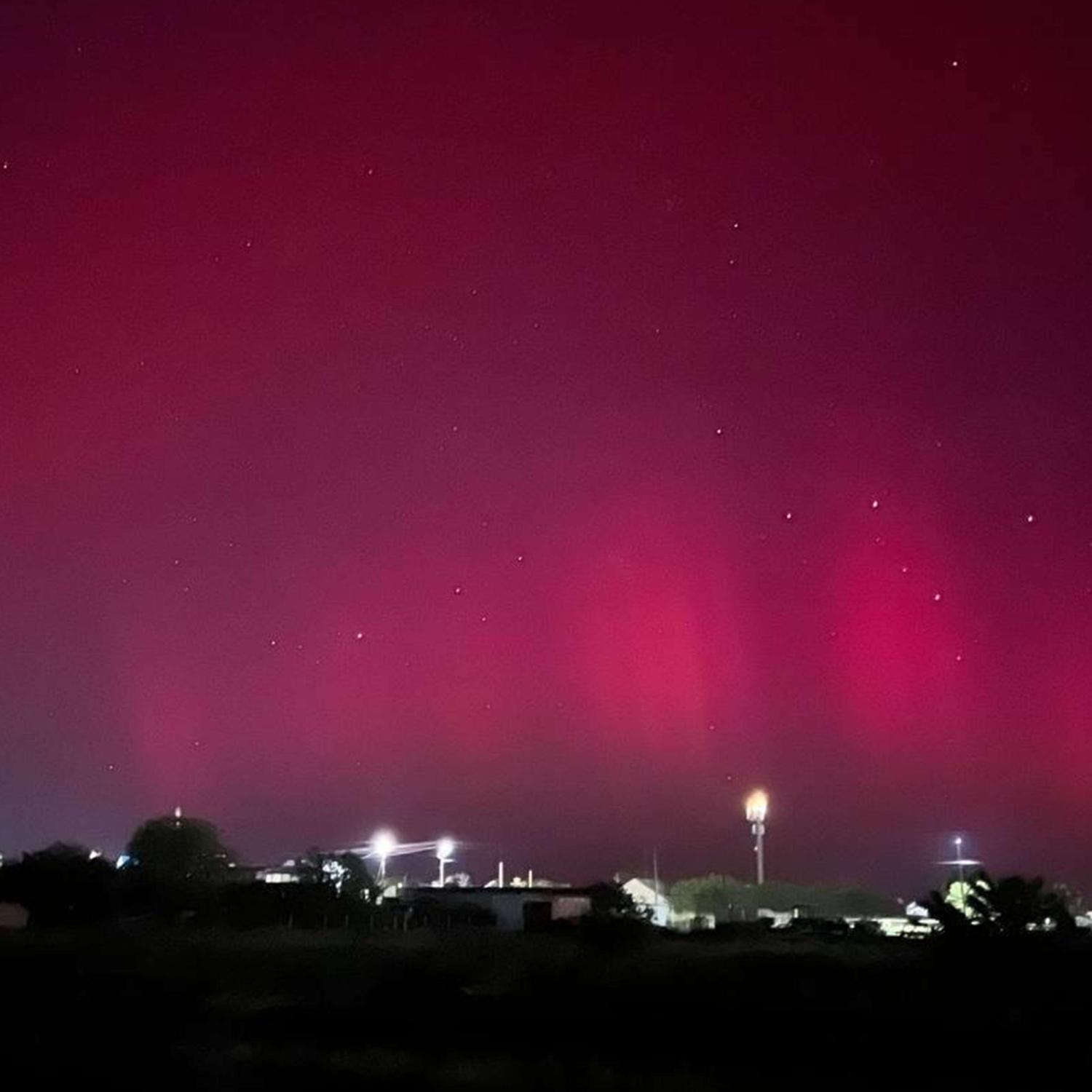 Постер альбома Tonight