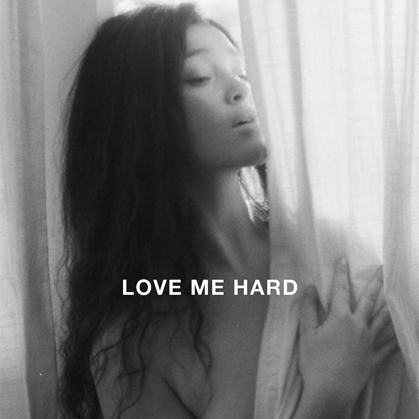 Elley Duhé - LOVE ME HARD