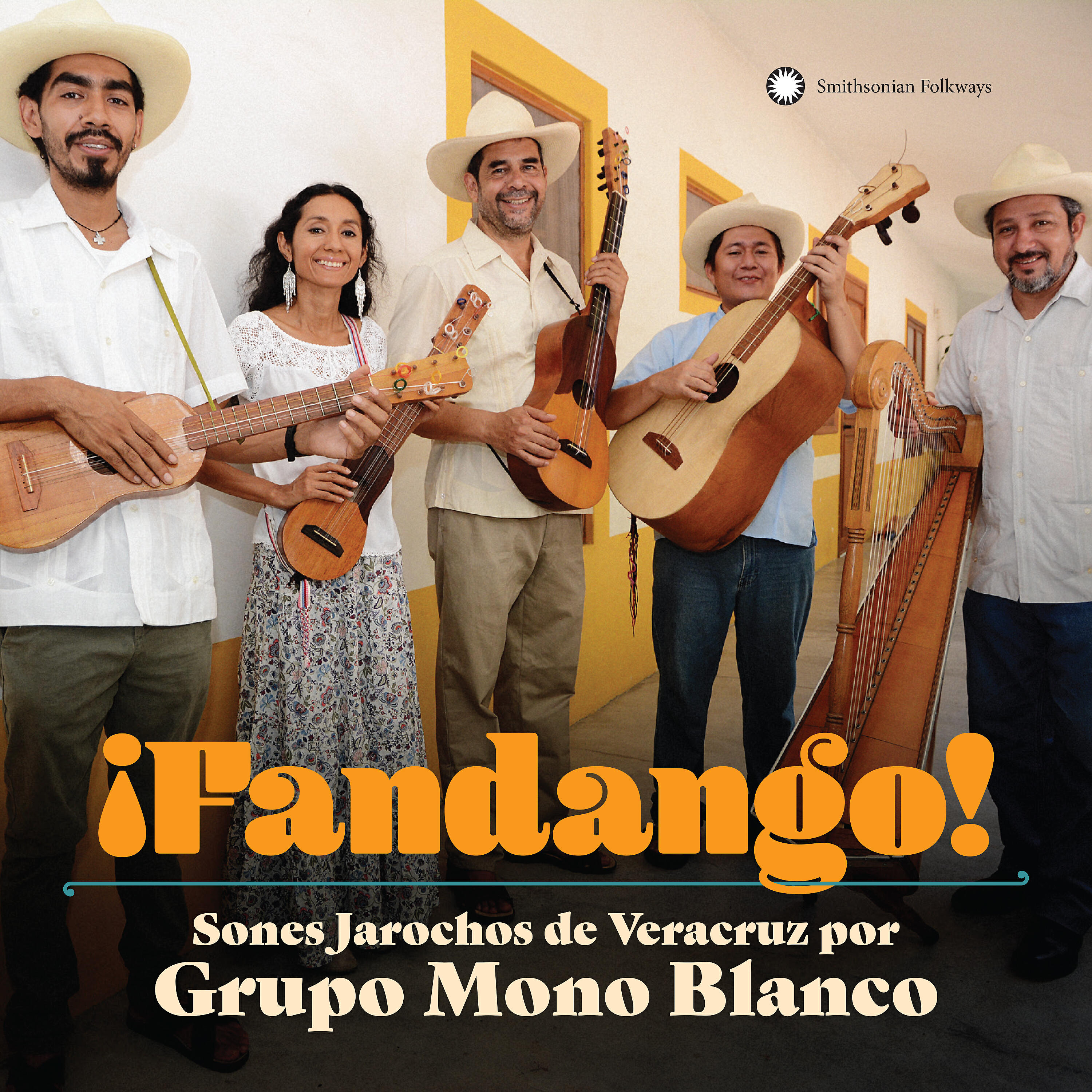 Grupo Mono Blanco - El Camotal (The Yam Field)