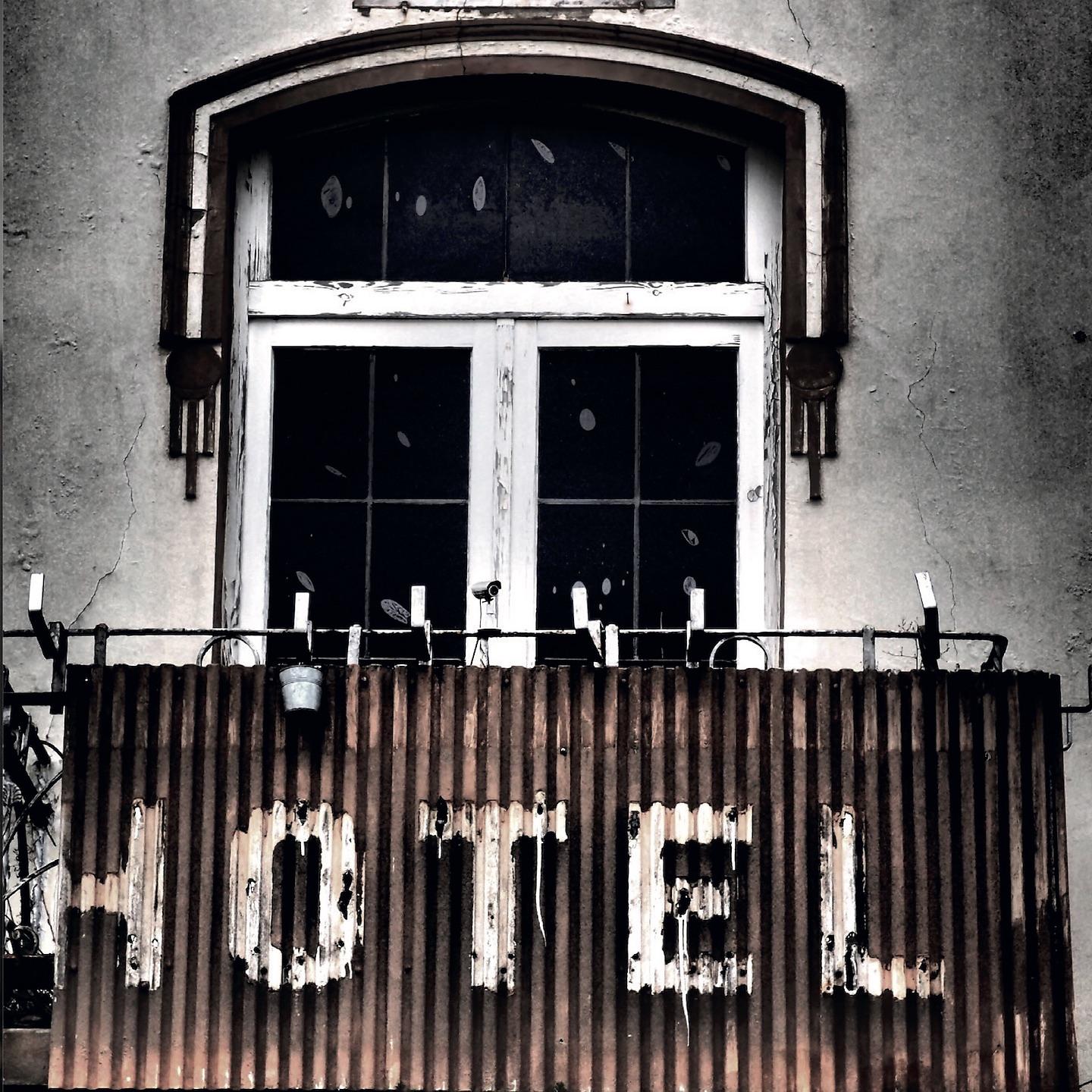 Постер альбома Hotel