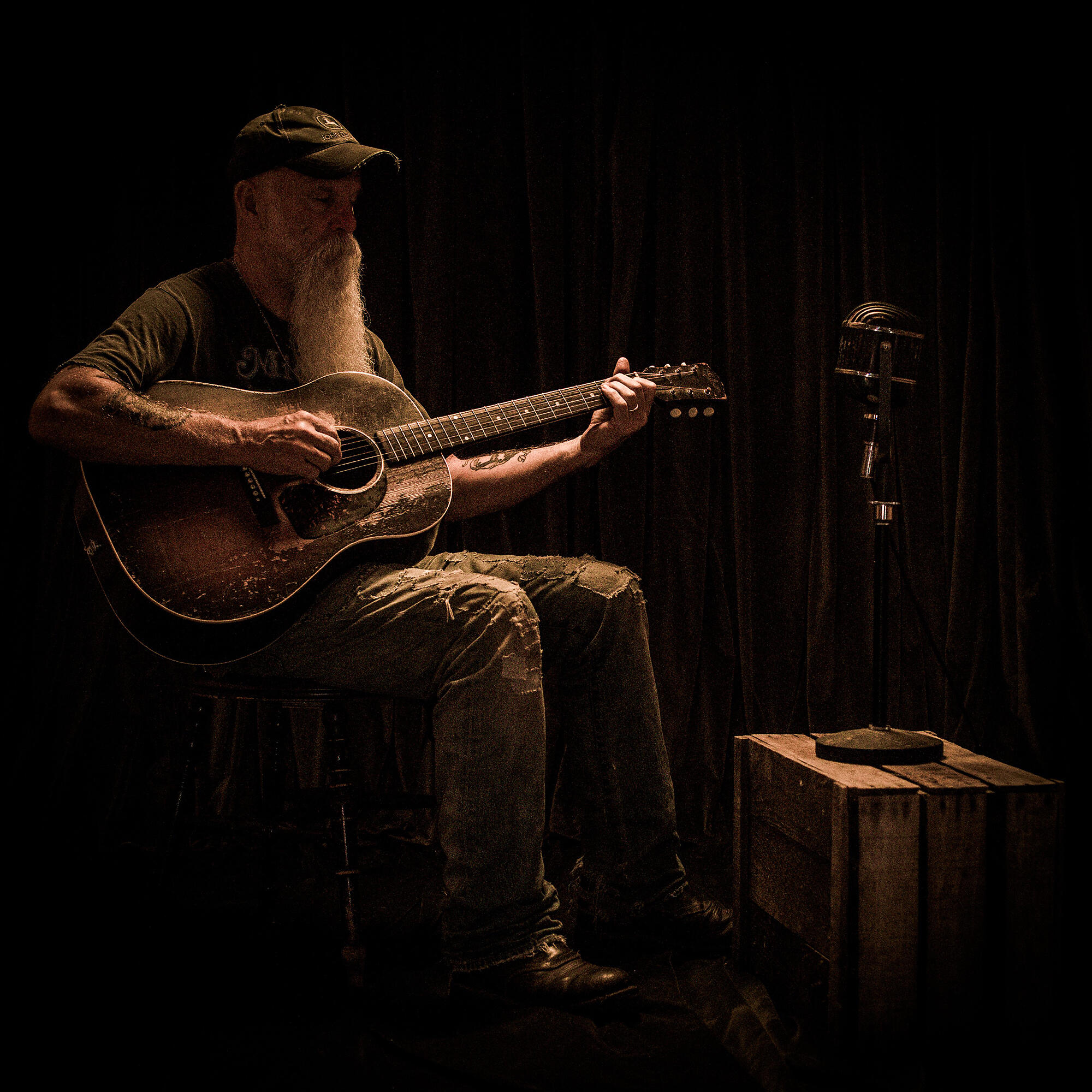 Seasick Steve - Laughing to Keep From Crying