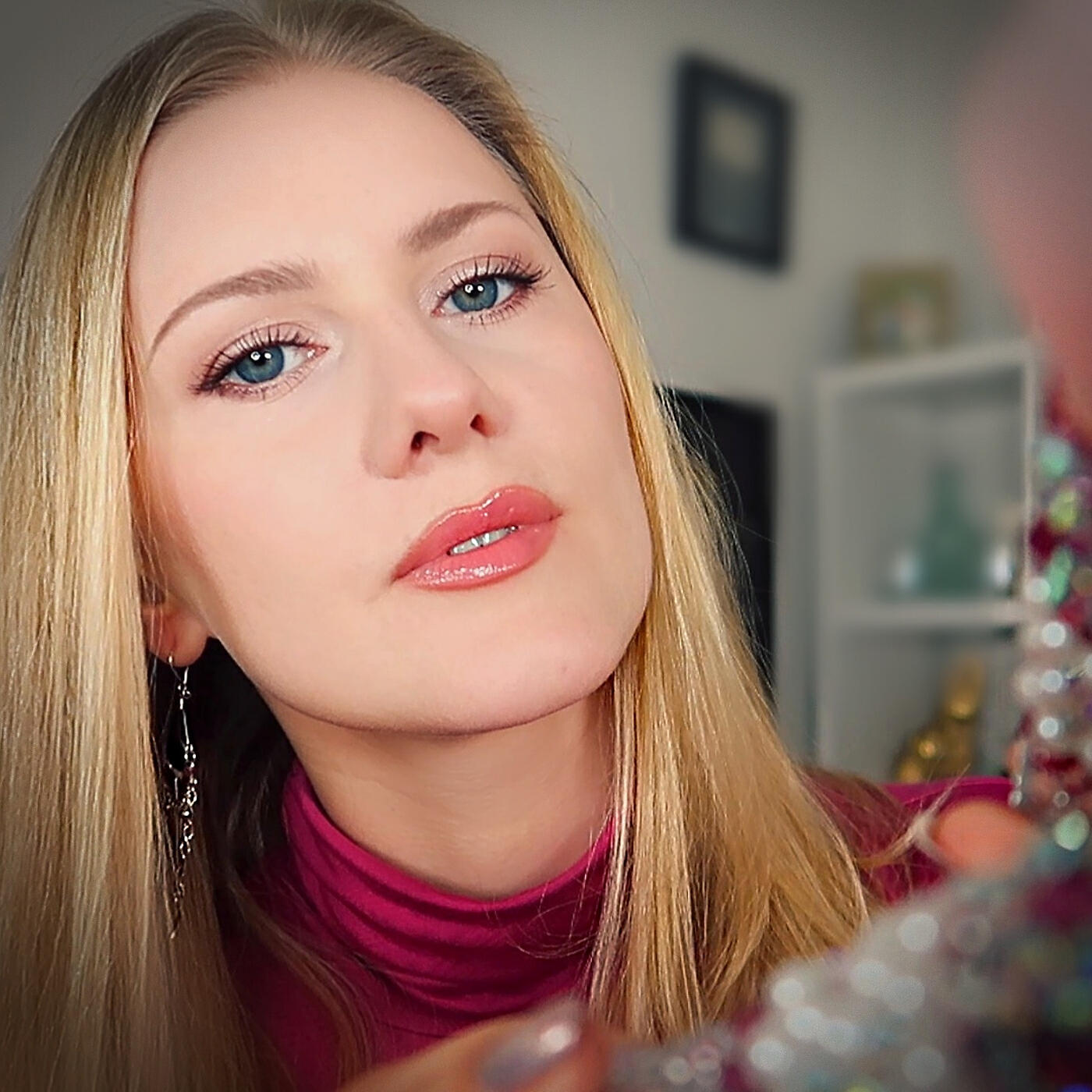 Gentlewhispering - Book of Scripts Asmr