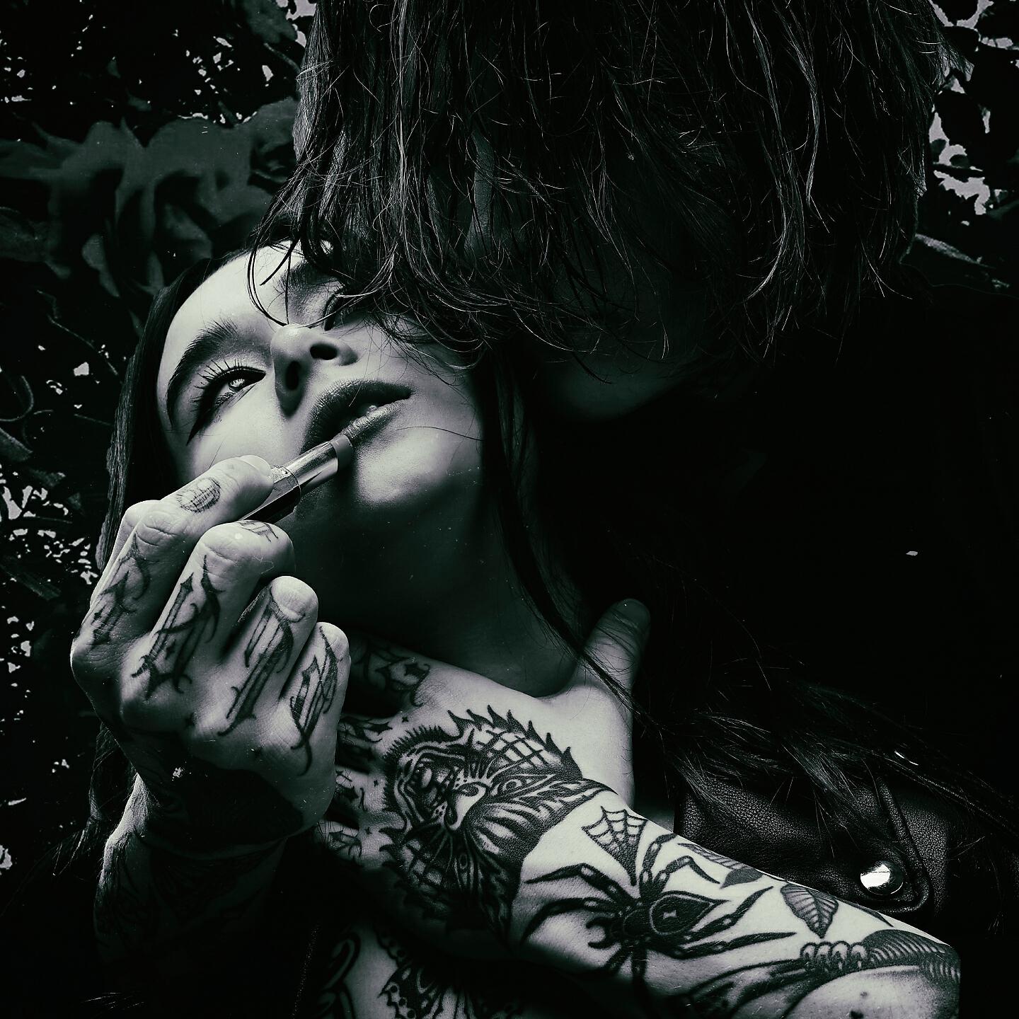 Neverlove - Küssen