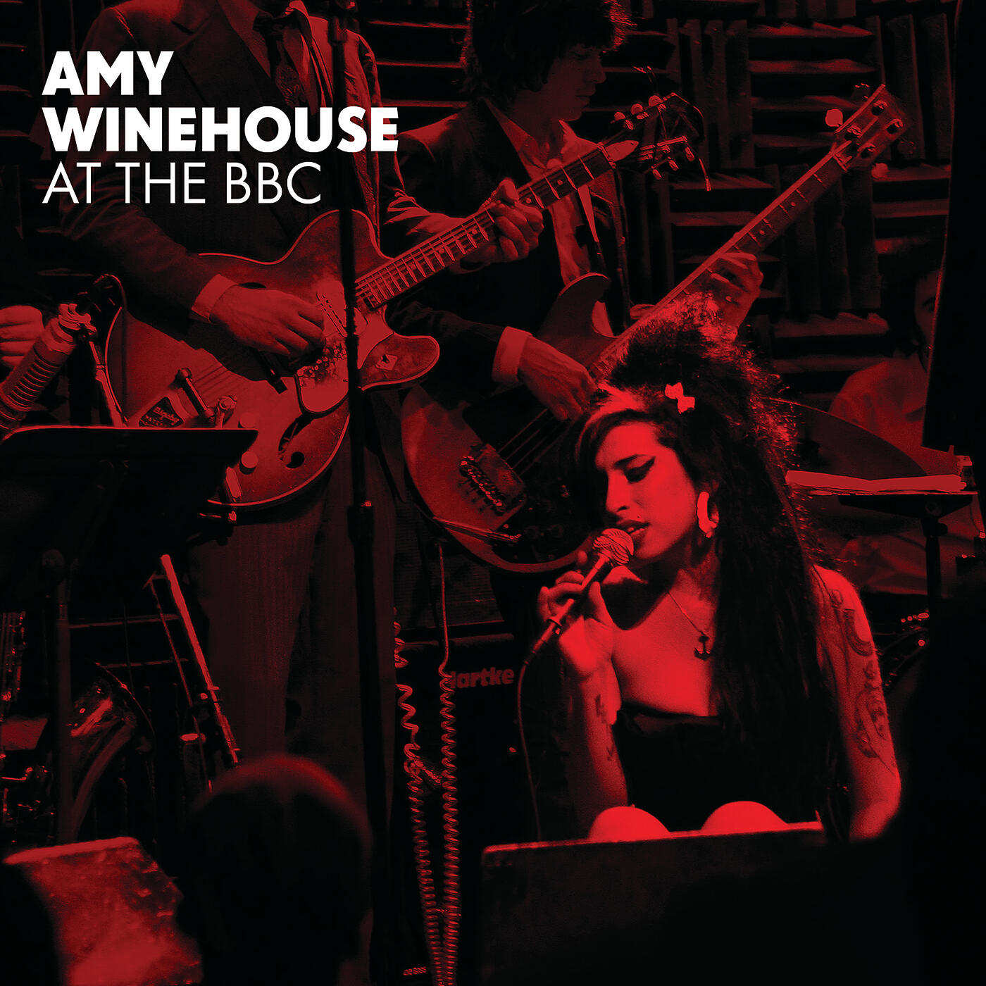 Amy Winehouse - I Heard It Through The Grapevine (Live On Jools Holland Hootenanny / 2006)