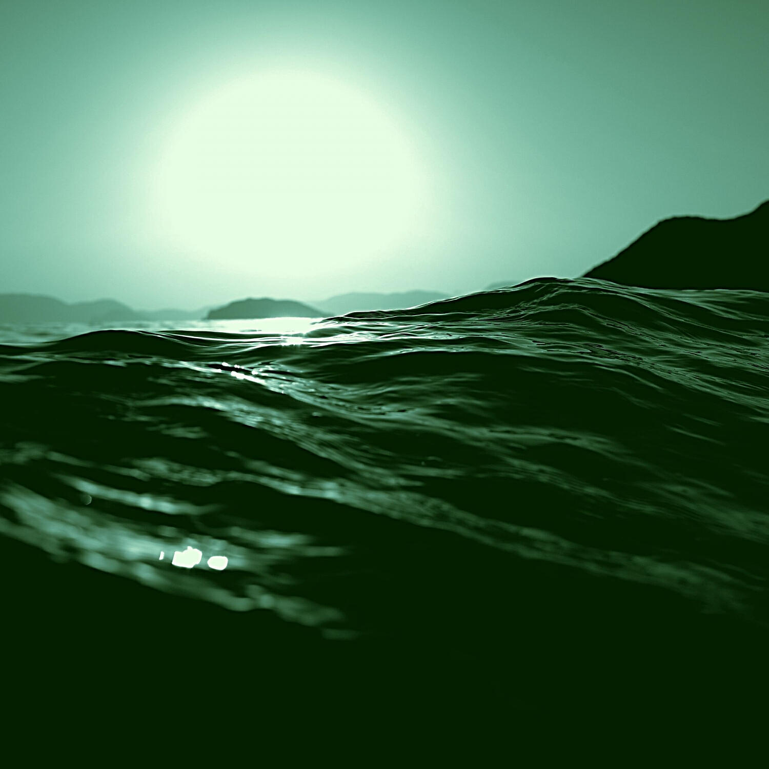 Lively ASMR Ocean Waves - Beautiful Soundscapes with Waves - Vibe for Deep Sleep