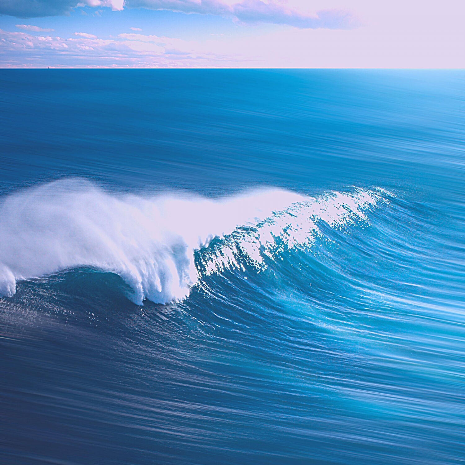 Beautiful ASMR Ocean Waves - Astounding Backdrops for Crashing Waves