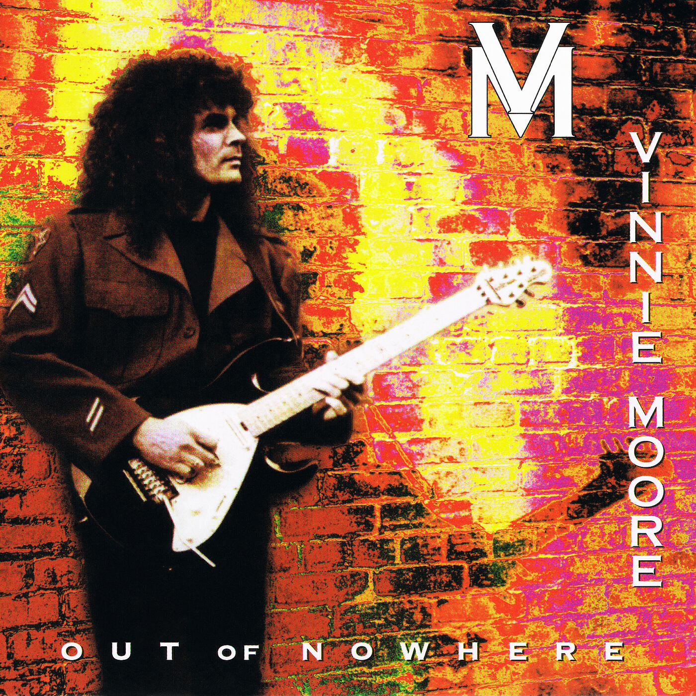 VINNIE MOORE - She's Only Sleeping