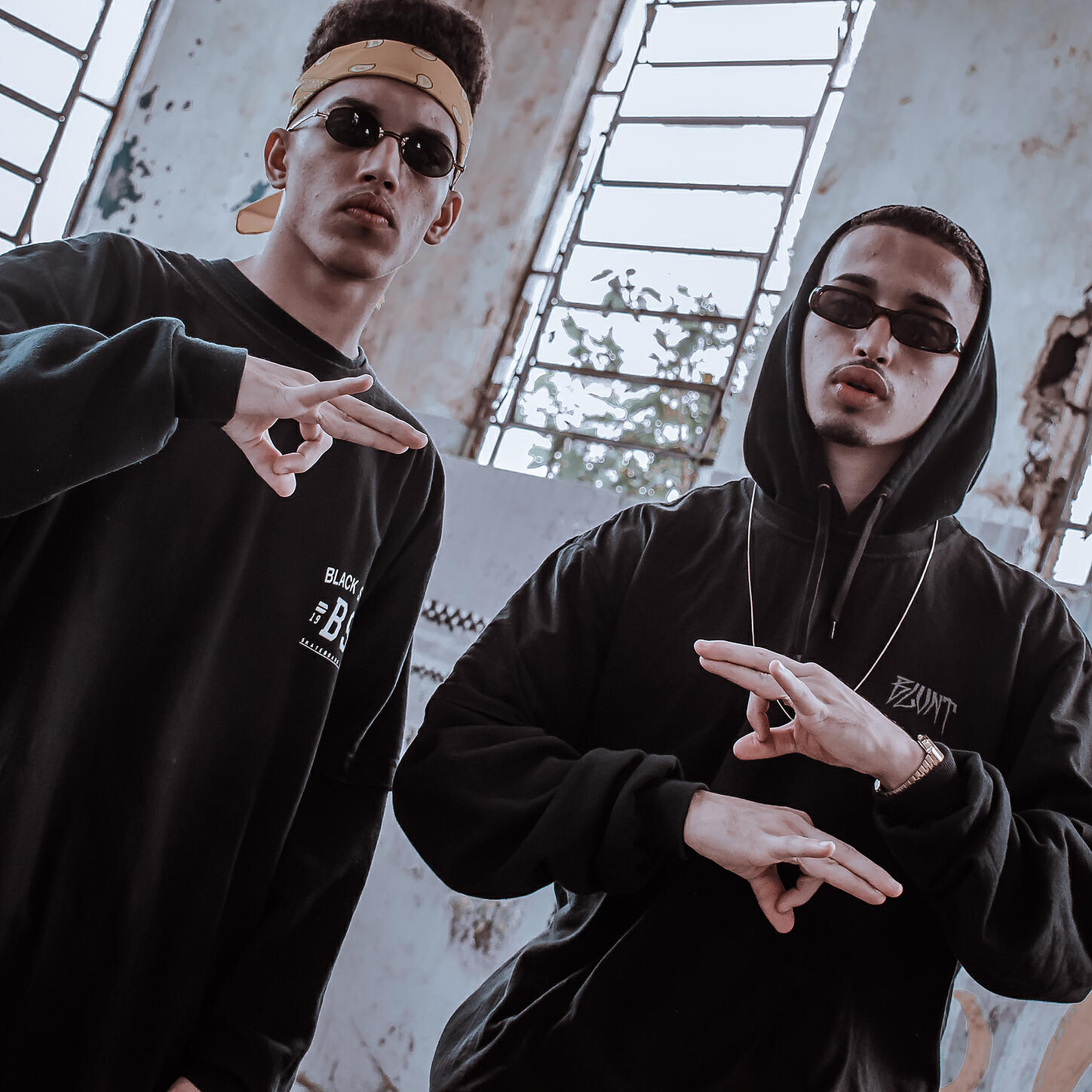 APRIMORE - Invicto