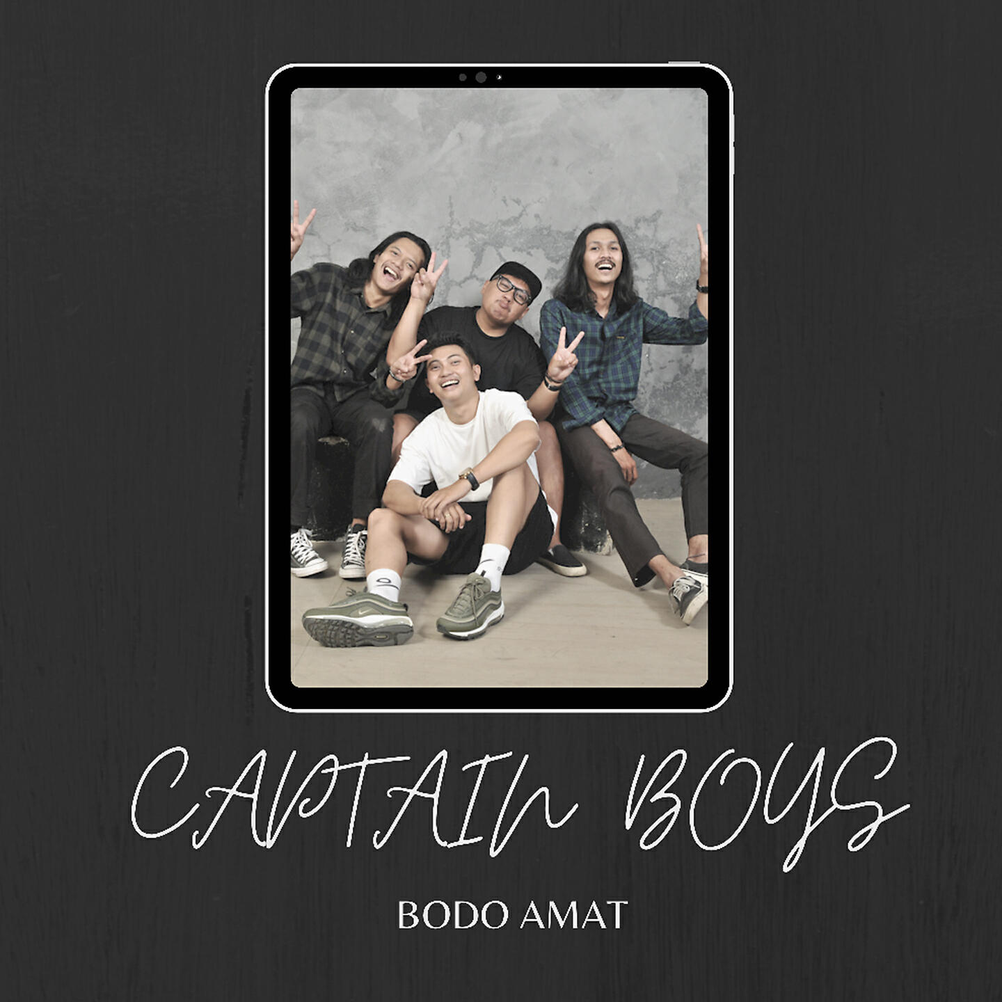 Captain Boys - Bodo Amat