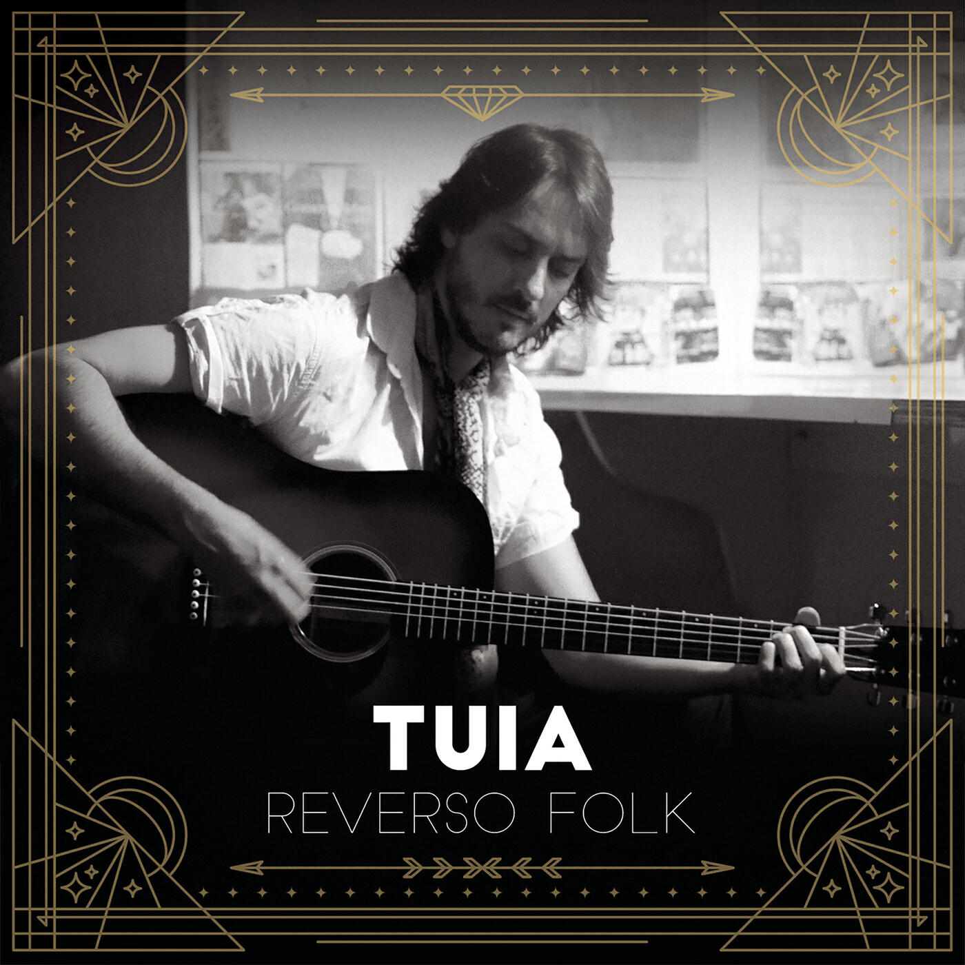 Tuia - Vermelho Coração
