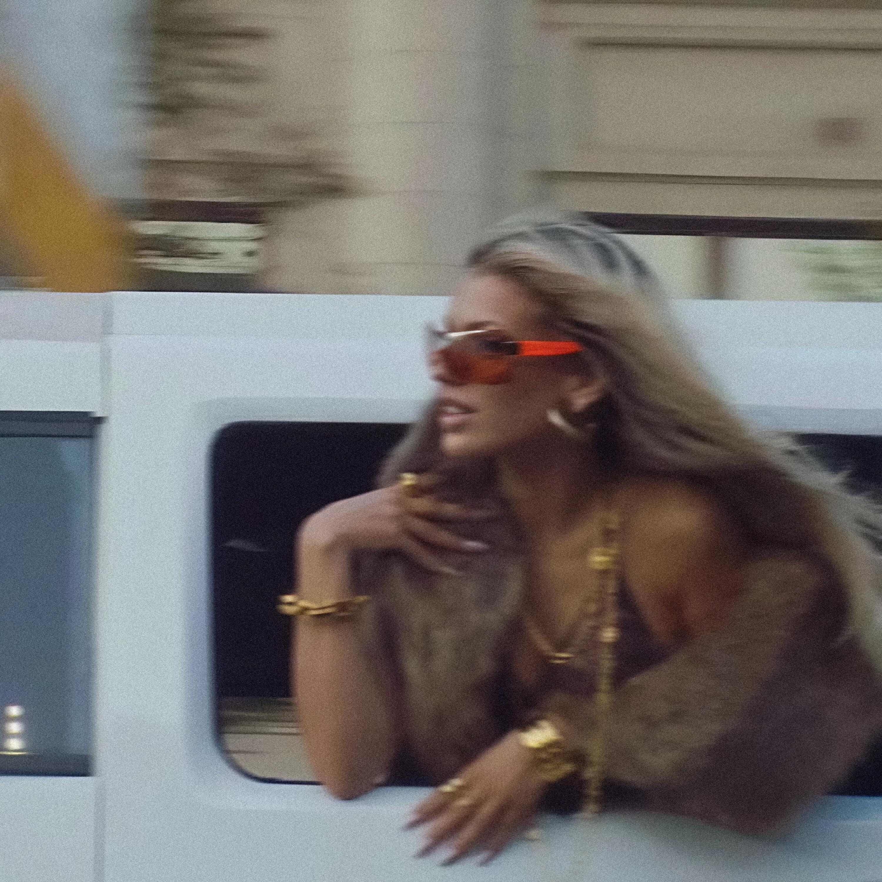 Люся Чеботина - WELCOME TO MOSCOW