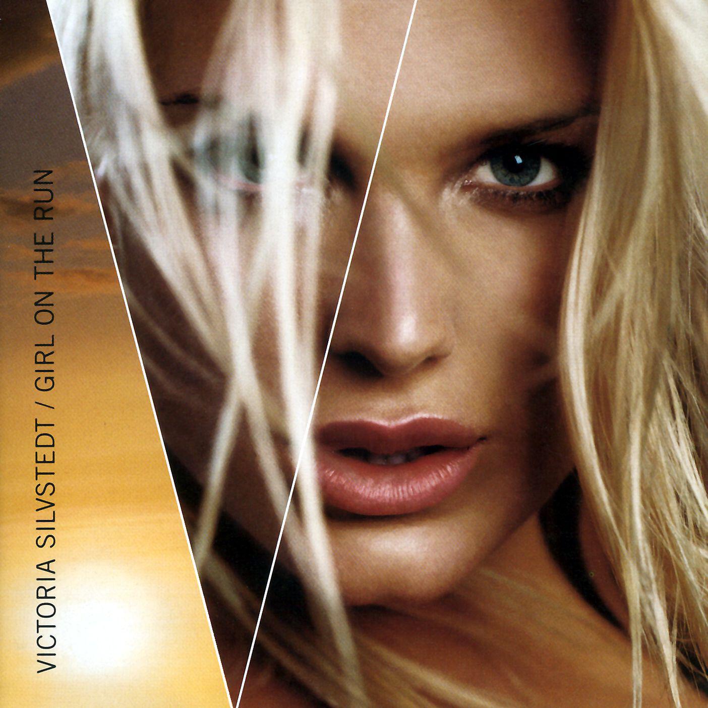 Victoria Silvstedt - Falling for You