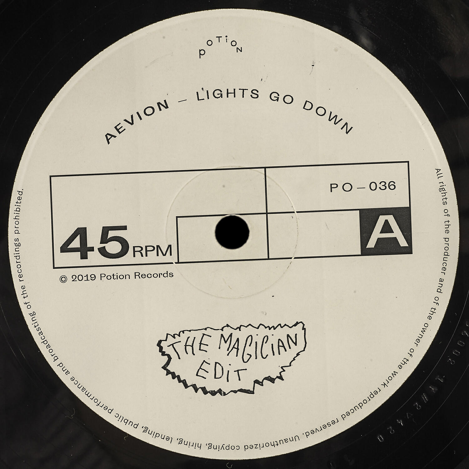 Aevion - Lights Go Down (The Magician Radio Edit)