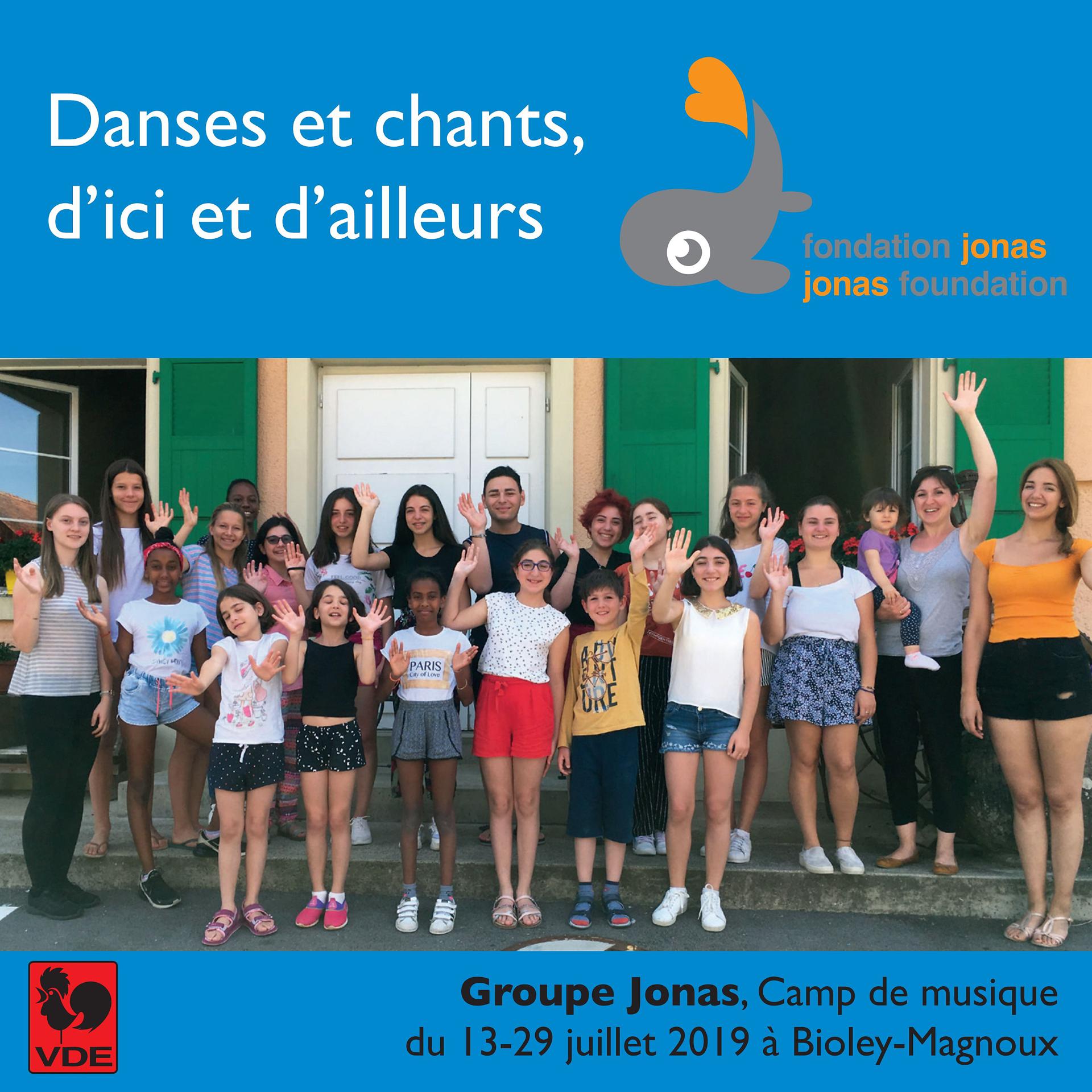 Постер альбома Danses et chants, d'ici et d'ailleurs (Live)