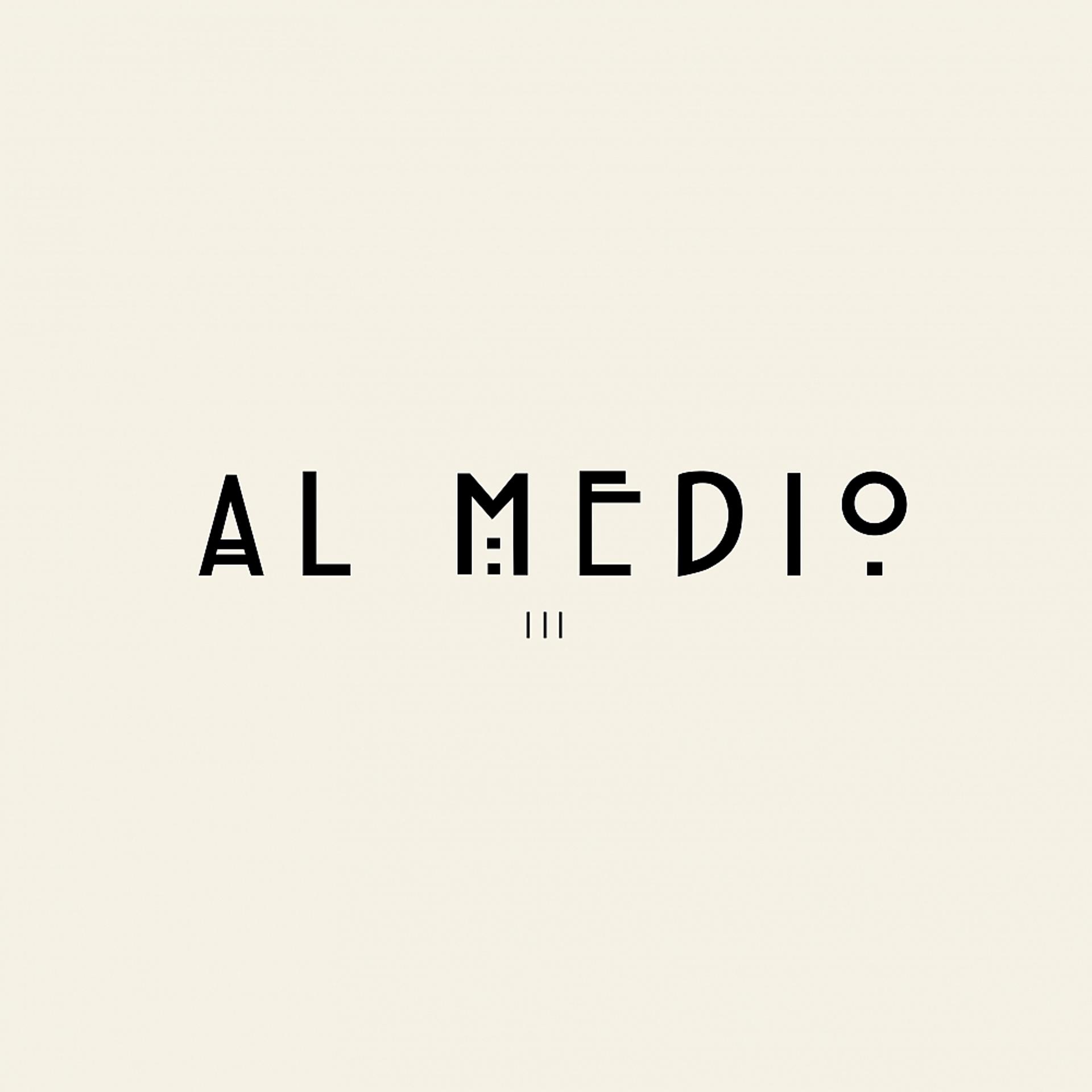 Постер альбома Al Medio 3